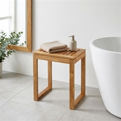 Badeværelsestaburet i Akacietræ - Fondi